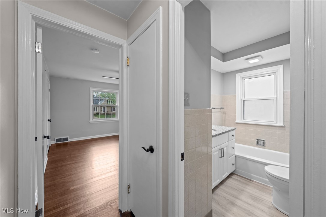 24000 E Silsby Road, Beachwood, Ohio image 18