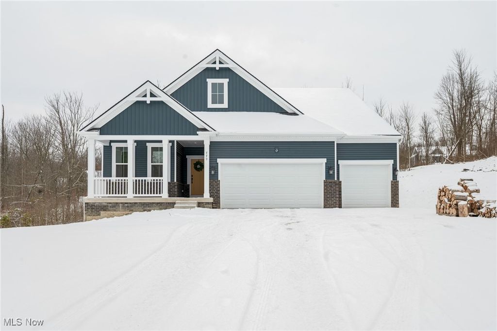 Photo of 779 Center Road, Hinckley, OH 44233 (MLS # 5177187)