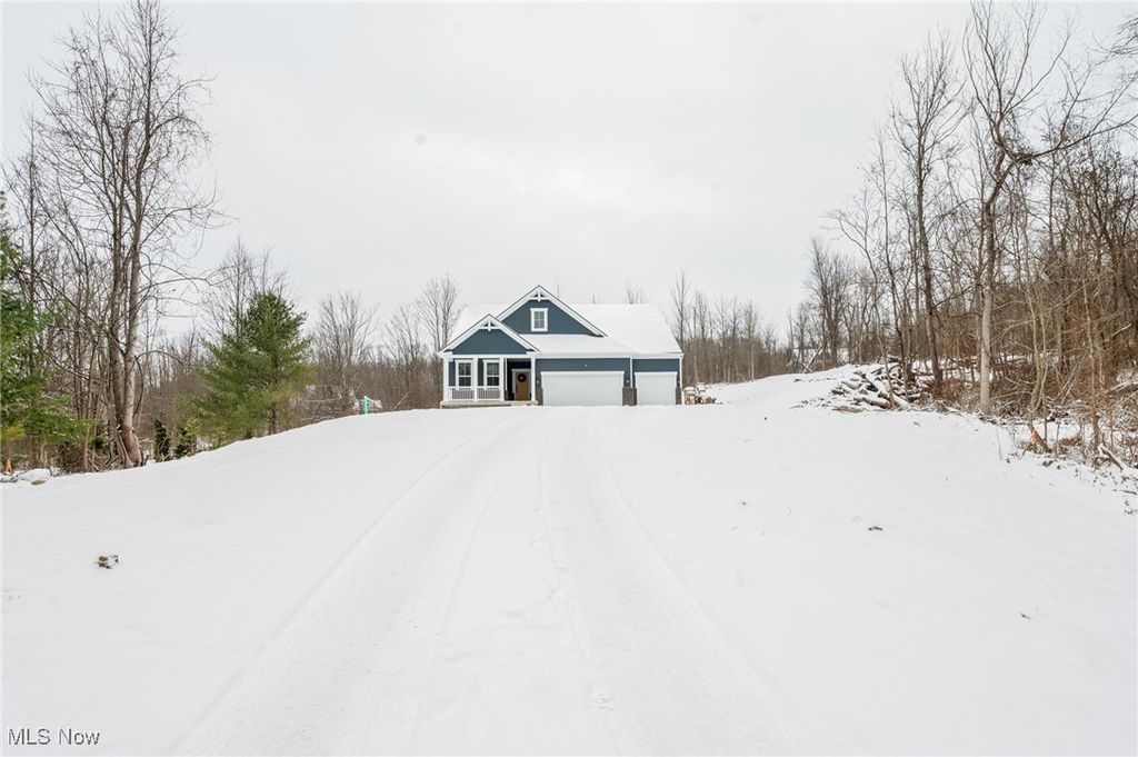 Photo of 779 Center Road, Hinckley, OH 44233 (MLS # 5177187)