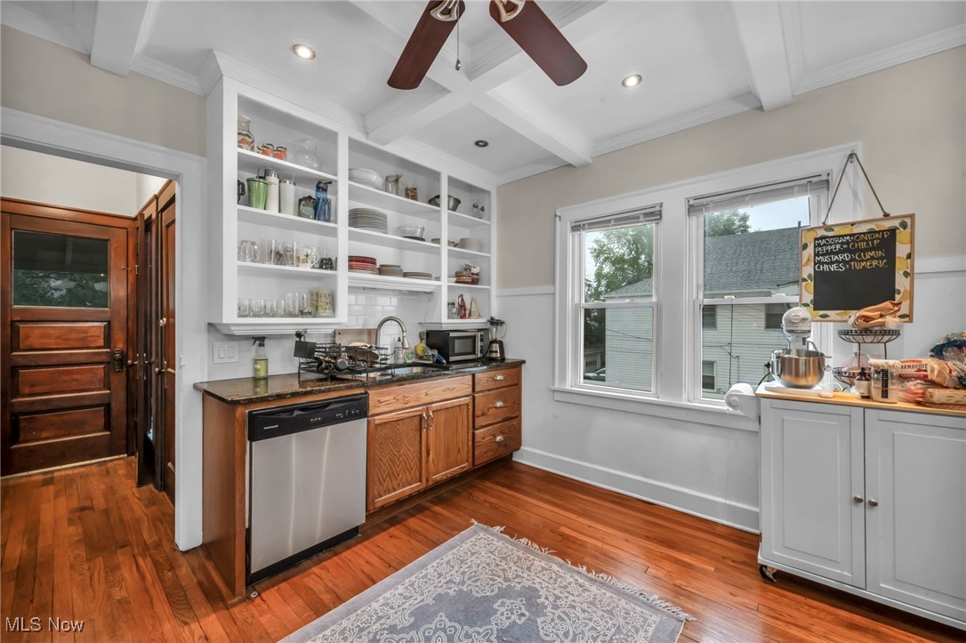 Lakewood, Ohio 44107, United States, 5 Bedrooms Bedrooms, ,3 BathroomsBathrooms,Residential,Active,195885