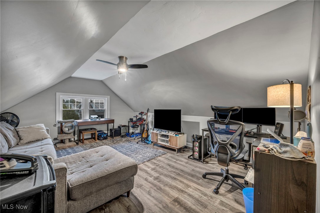 Lakewood, Ohio 44107, United States, 5 Bedrooms Bedrooms, ,3 BathroomsBathrooms,Residential,Active,195885