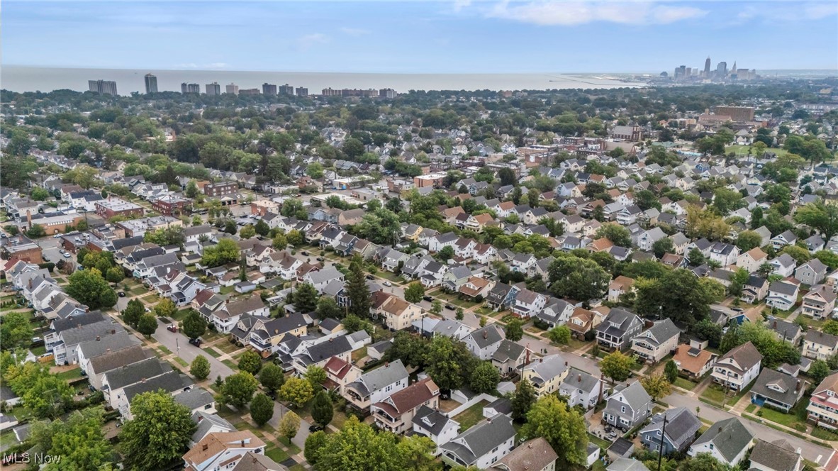 Lakewood, Ohio 44107, United States, 5 Bedrooms Bedrooms, ,3 BathroomsBathrooms,Residential,Active,195885