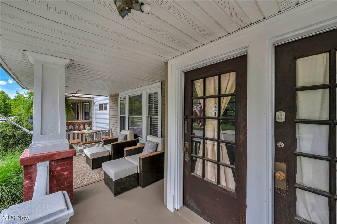 Lakewood, Ohio 44107, United States, 5 Bedrooms Bedrooms, ,3 BathroomsBathrooms,Residential,Active,195885