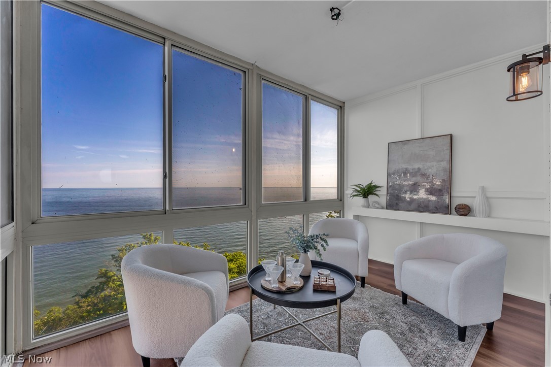 Marine Towers East East - Residential
