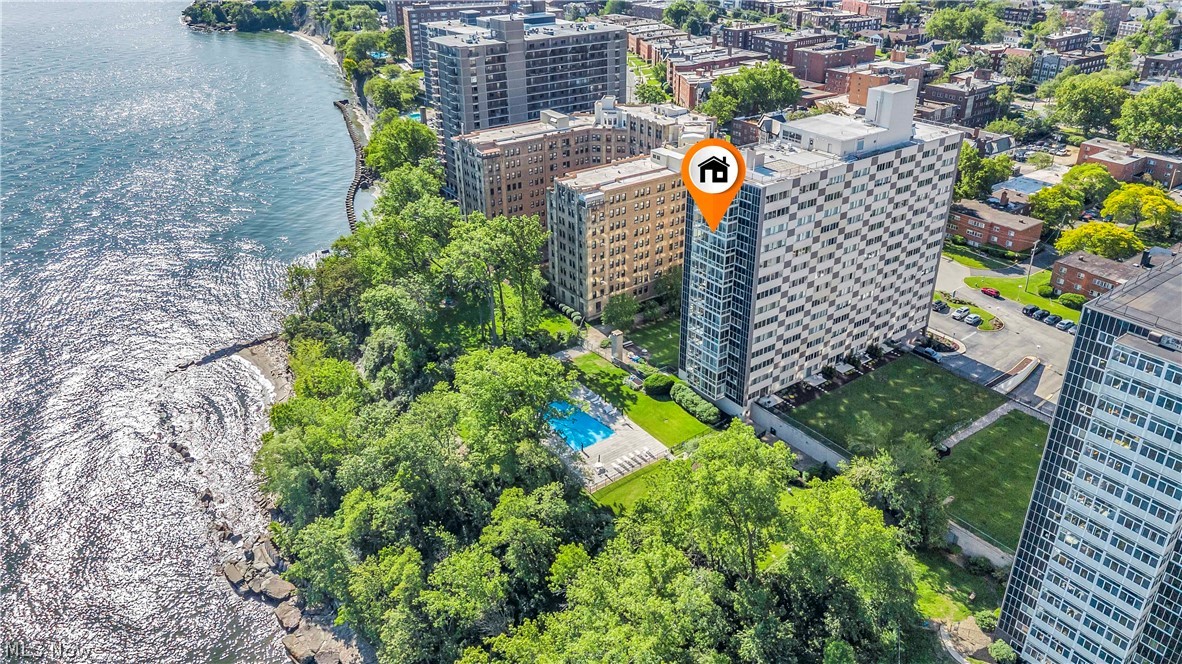 Marine Towers East East - Residential
