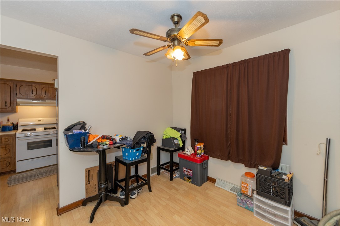 3712 Sheraton Drive