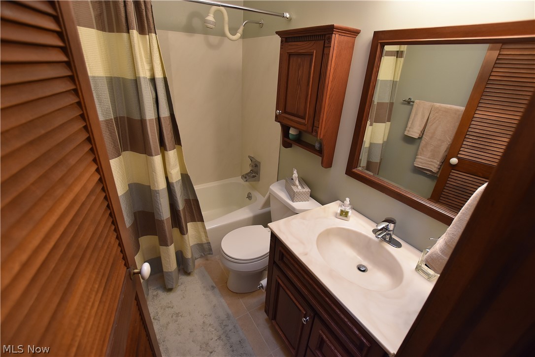 Atwood Lake/ North Shore - Residential