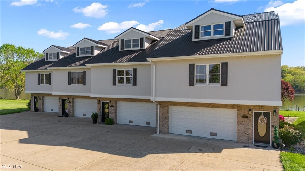 1313 C Blennerhassett Avenue, Belpre, Ohio image 2