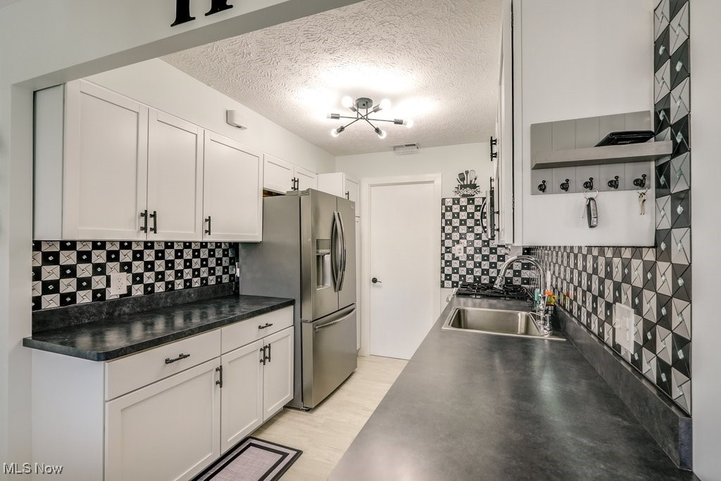 Parma Heights, Ohio 44130, United States, 3 Bedrooms Bedrooms, ,1 BathroomBathrooms,Residential,Pending,104815