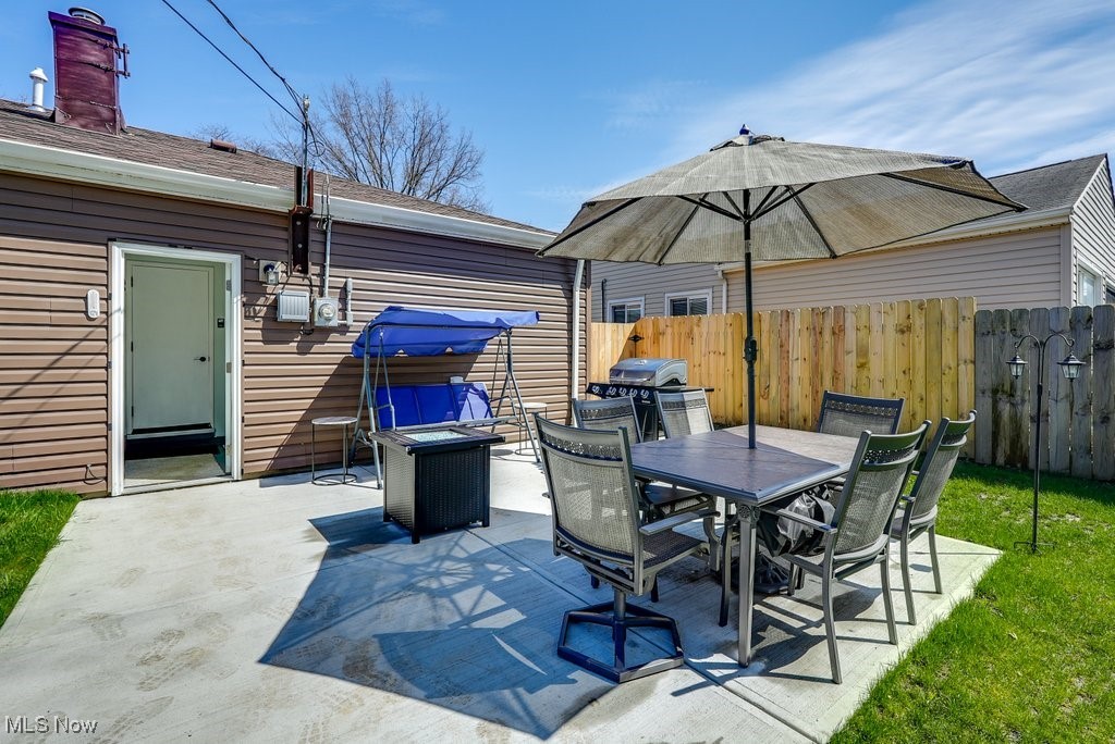 Parma Heights, Ohio 44130, United States, 3 Bedrooms Bedrooms, ,1 BathroomBathrooms,Residential,Pending,104815