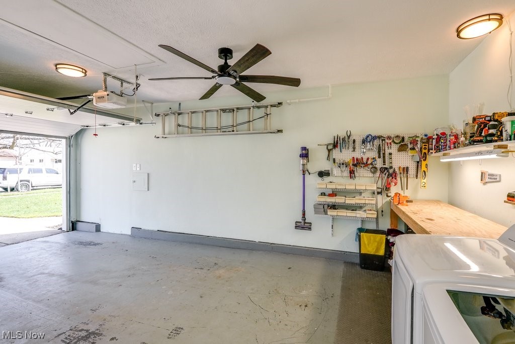 Parma Heights, Ohio 44130, United States, 3 Bedrooms Bedrooms, ,1 BathroomBathrooms,Residential,Pending,104815