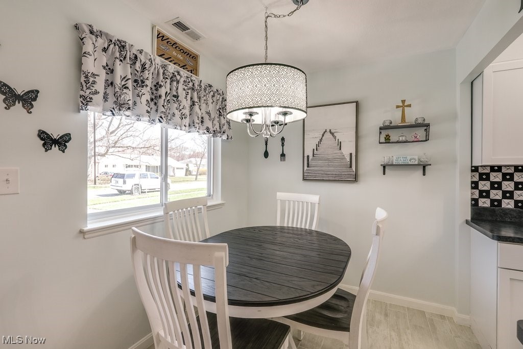 Parma Heights, Ohio 44130, United States, 3 Bedrooms Bedrooms, ,1 BathroomBathrooms,Residential,Pending,104815