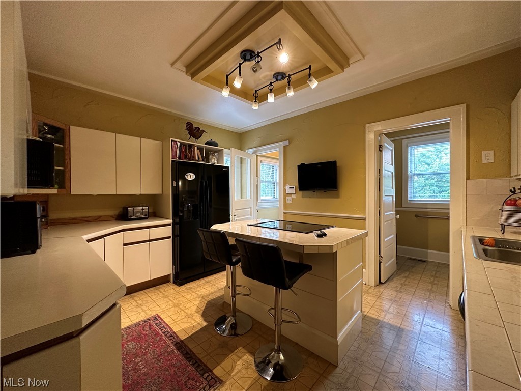 Edgewater Land Co - Residential Income