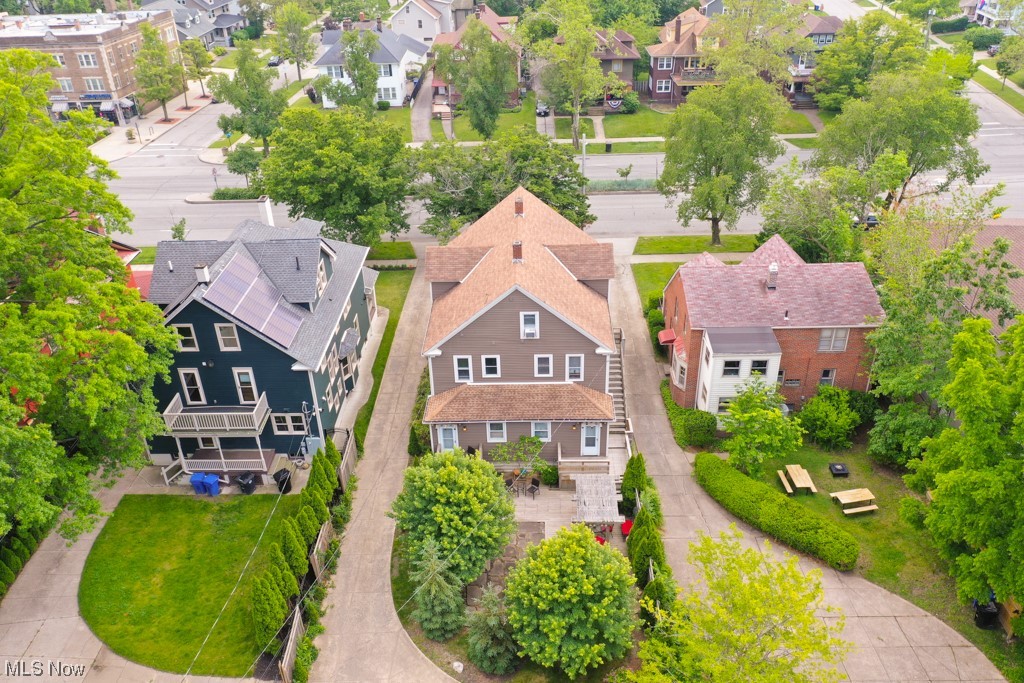 Edgewater Land Co - Residential Income