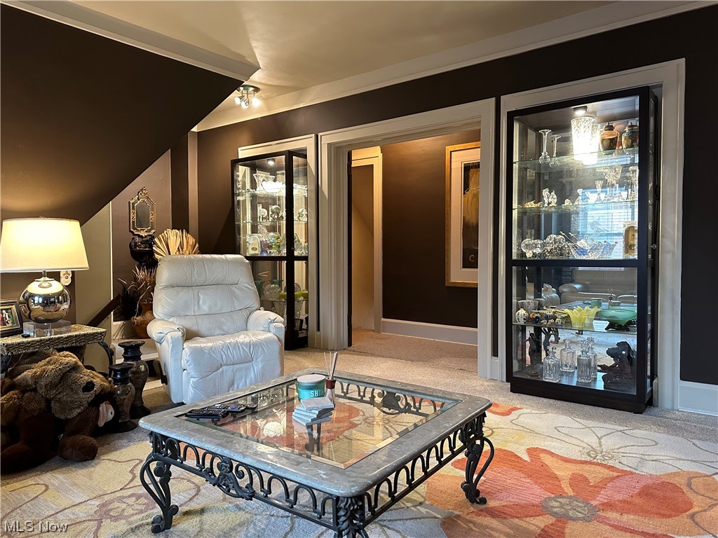 Edgewater Land Co - Residential Income