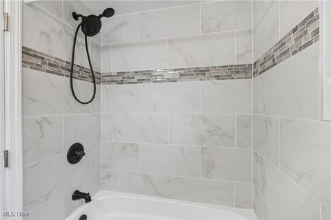 Tiny photo for 213 Paxton Road, Eastlake, OH 44095 (MLS # 5179834)