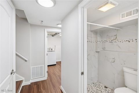 Tiny photo for 213 Paxton Road, Eastlake, OH 44095 (MLS # 5179834)