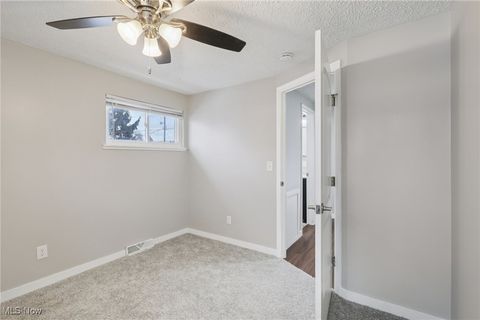 Tiny photo for 213 Paxton Road, Eastlake, OH 44095 (MLS # 5179834)