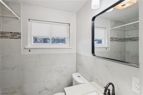 Tiny photo for 213 Paxton Road, Eastlake, OH 44095 (MLS # 5179834)