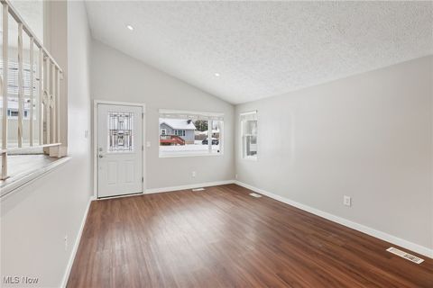 Tiny photo for 213 Paxton Road, Eastlake, OH 44095 (MLS # 5179834)