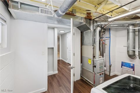 Tiny photo for 213 Paxton Road, Eastlake, OH 44095 (MLS # 5179834)