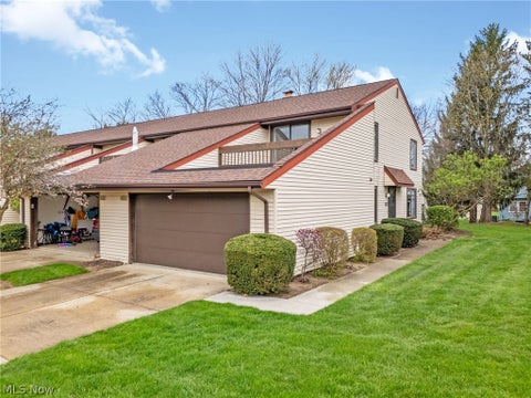 Condo For Sale - 32635 Jefferson Drive #35<br/> Solon, OH 44139