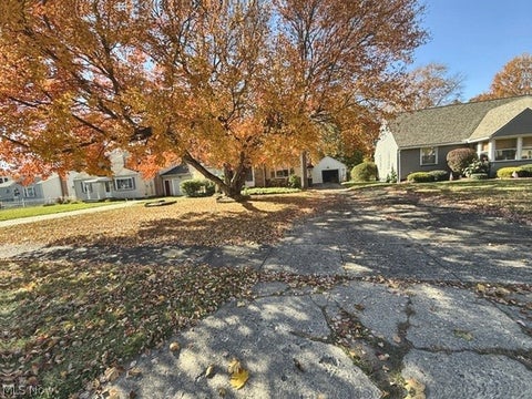 Tiny photo for 328 S Bon Air Avenue, Youngstown, OH 44509 (MLS # 5257579)