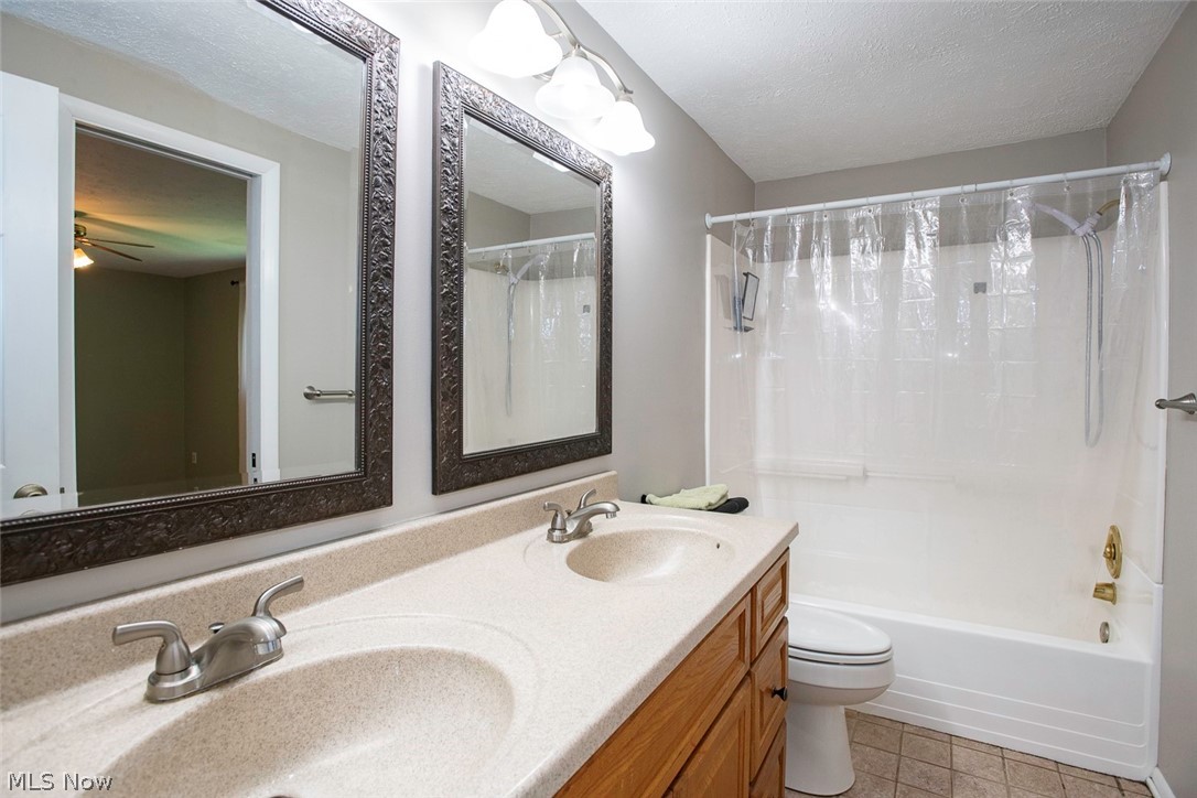 Drake Estates 04 - Residential