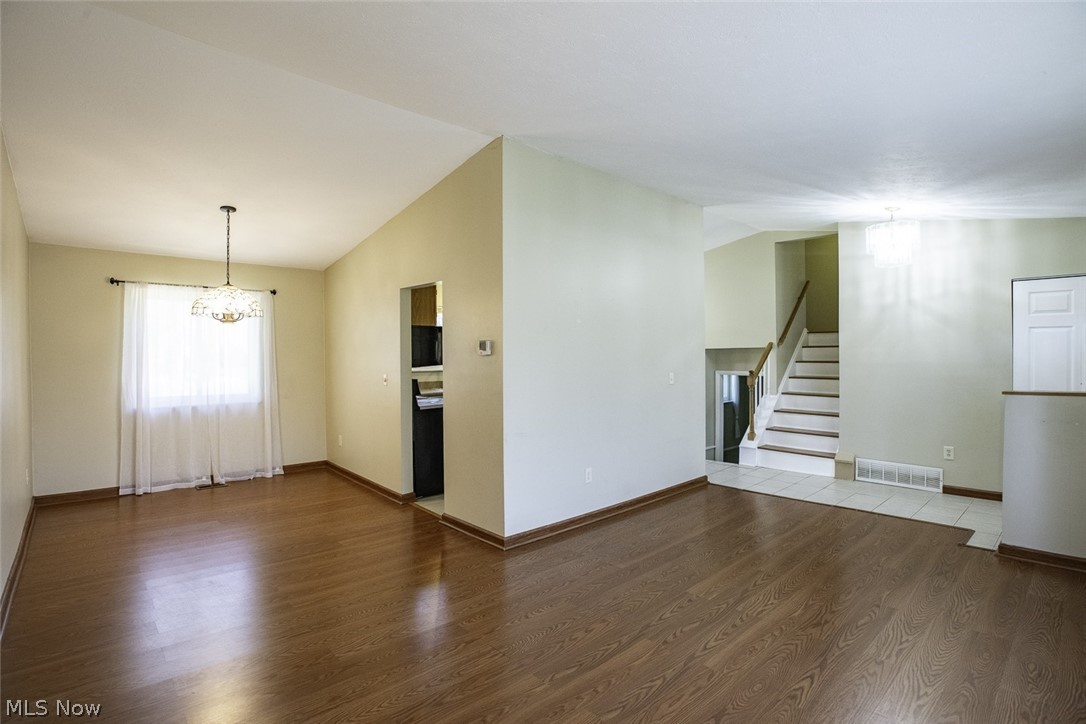 Drake Estates 04 - Residential