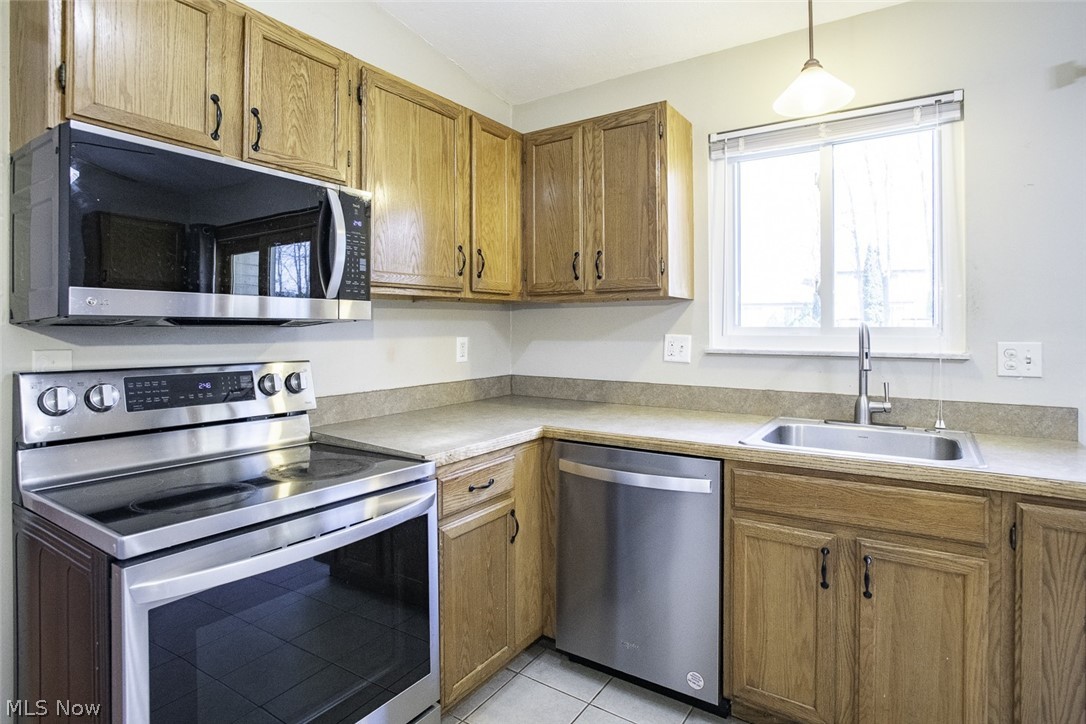 Drake Estates 04 - Residential