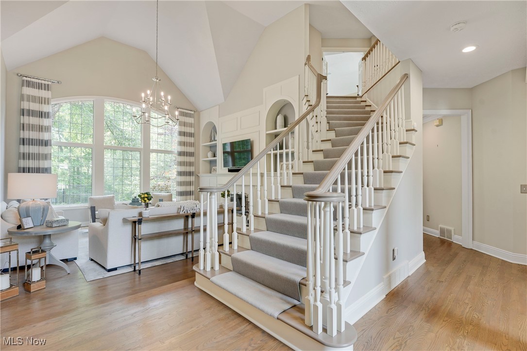 7400 Hillside Lane