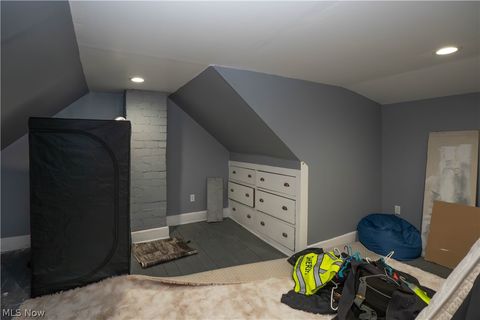 Tiny photo for 557 W Hopocan Avenue, Barberton, OH 44203 (MLS # 5187724)