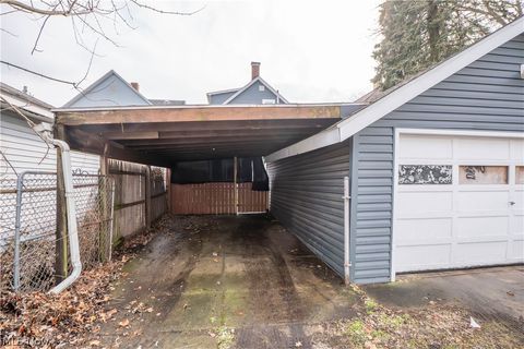 Tiny photo for 557 W Hopocan Avenue, Barberton, OH 44203 (MLS # 5187724)