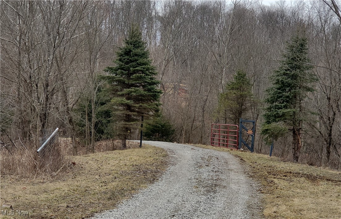 6870 Crane Run Road, Cumberland, Ohio image 32