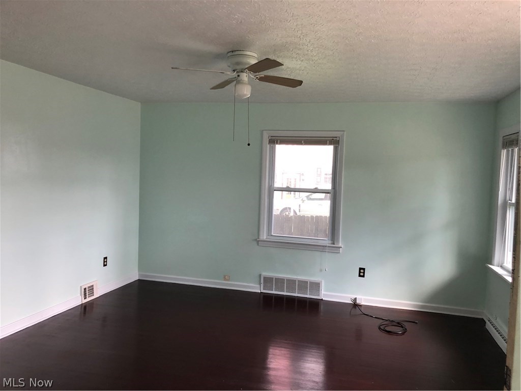 Neville - Residential