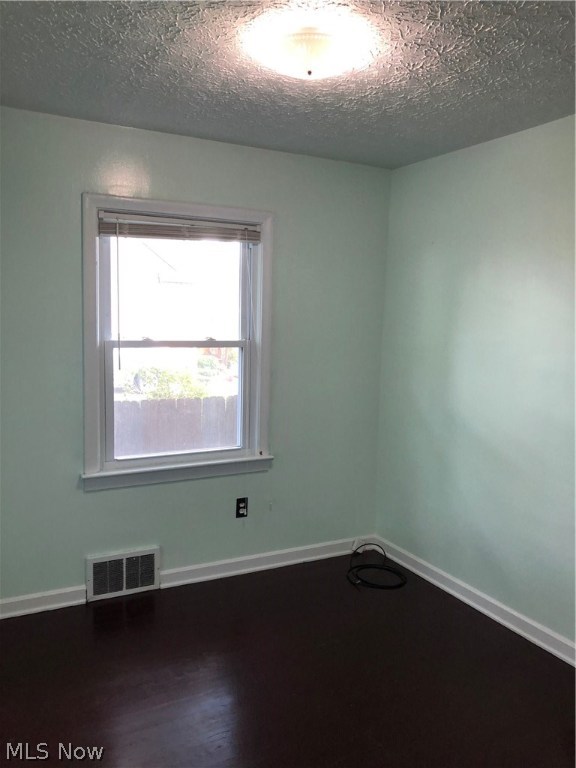 Neville - Residential