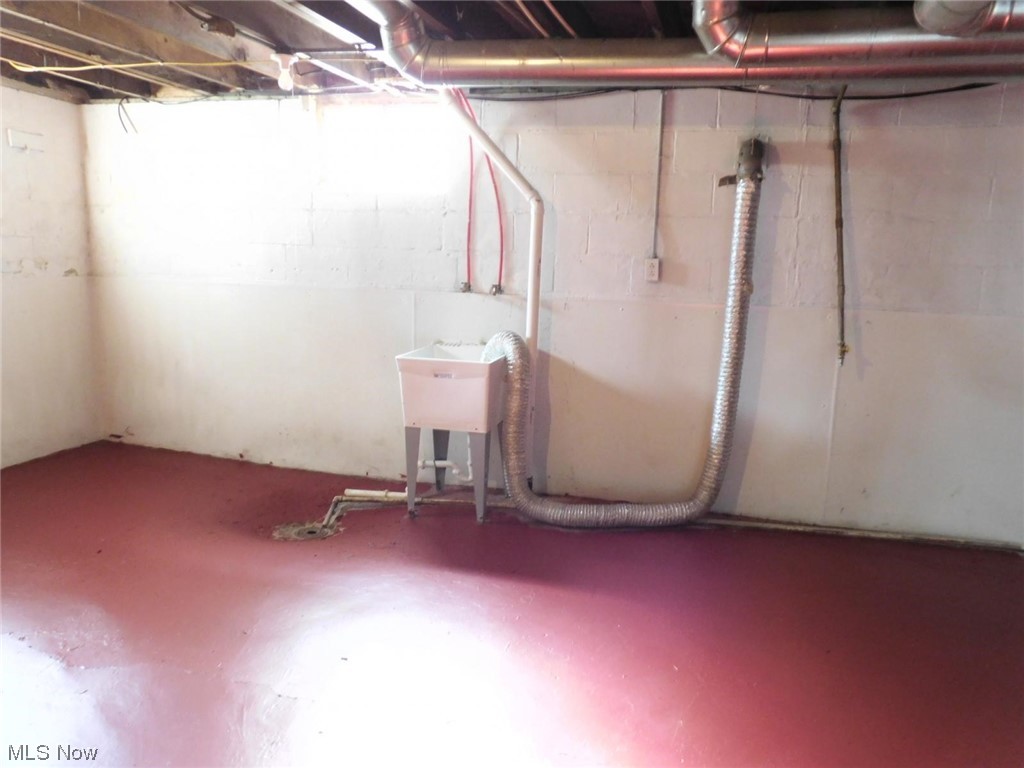 City/Youngstown - Residential Lease