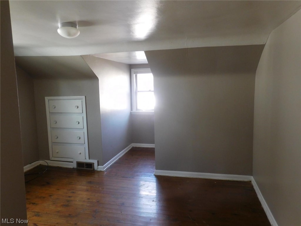 City/Youngstown - Residential Lease