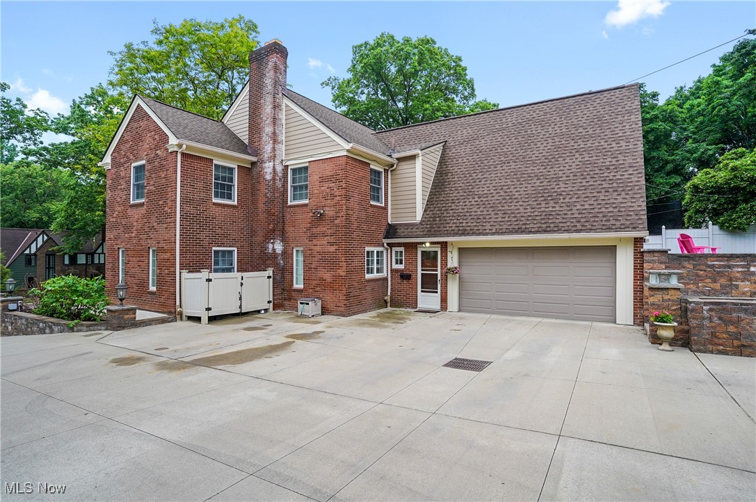 709 Palisades Drive, Akron, Ohio image 40