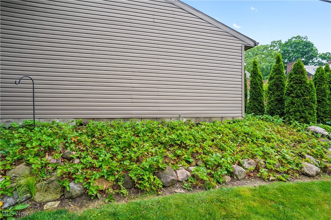 709 Palisades Drive, Akron, Ohio image 45