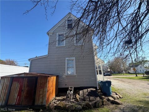 Tiny photo for 37805 Vine Street, Willoughby, OH 44094 (MLS # 5202920)