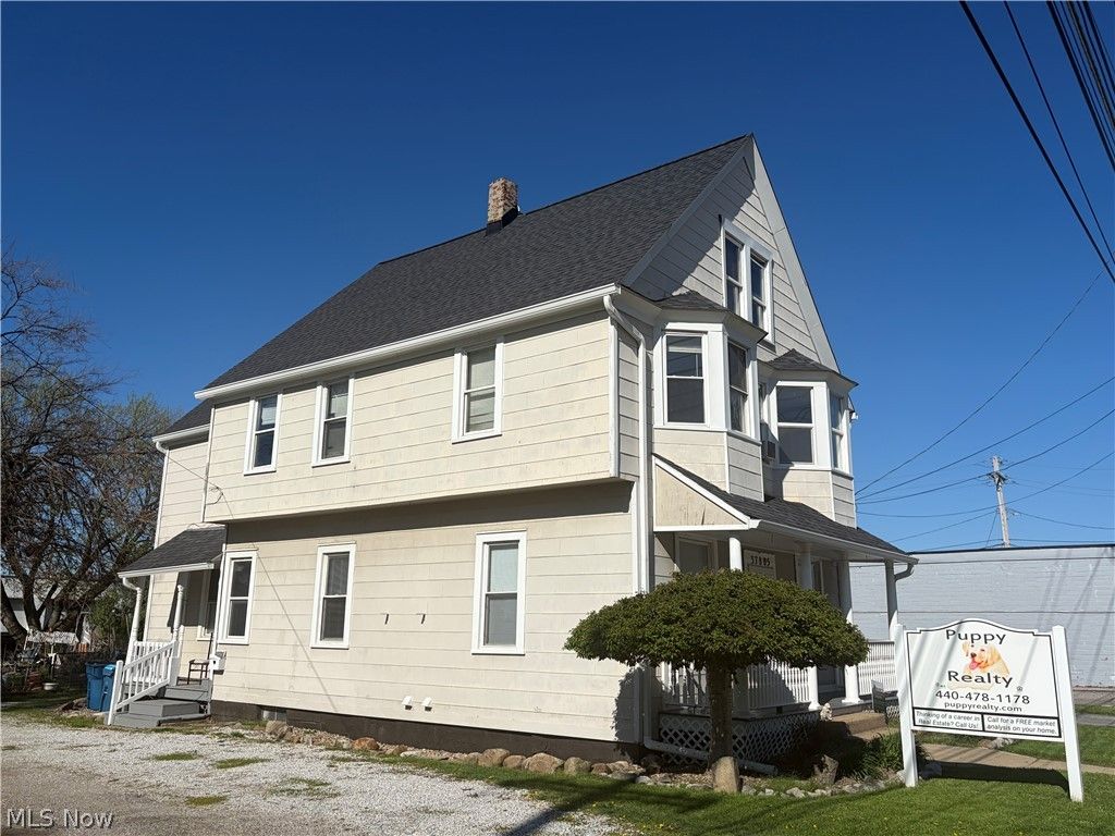 Photo of 37805 Vine Street, Willoughby, OH 44094 (MLS # 5202920)