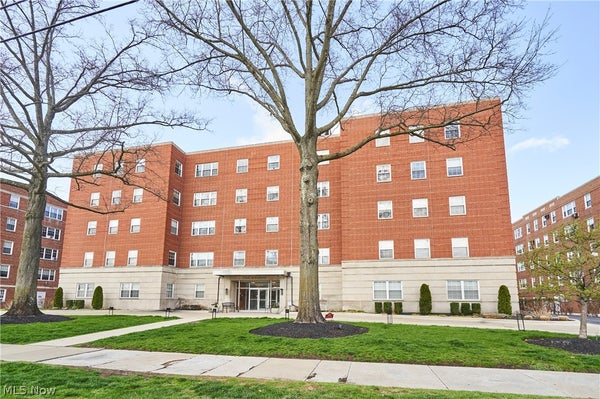 18975 VAN AKEN BLVD APT 411, SHAKER HEIGHTS, OH 44122 - Image 7180e070c8d2fd27c64785c76caa7611/1893944787
