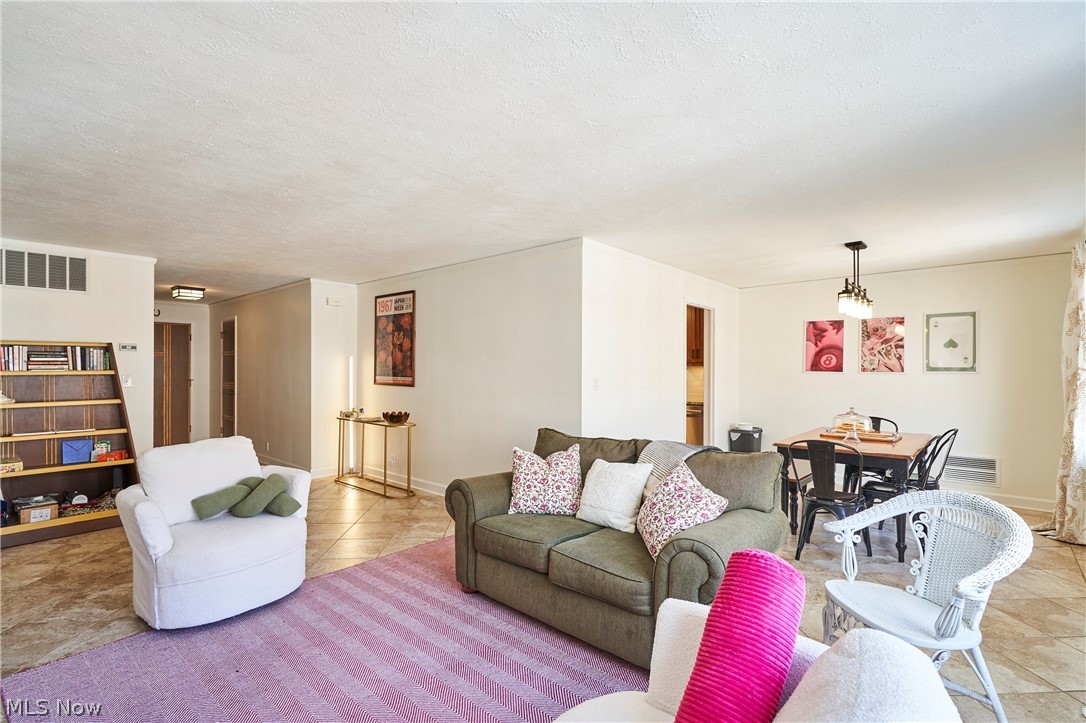 Diplomat Condo - Residential