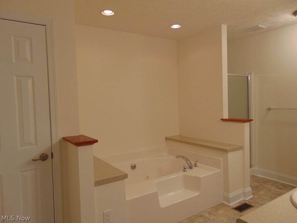 Summerset Woods - Residential