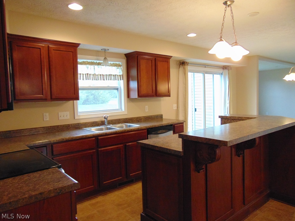 Summerset Woods - Residential