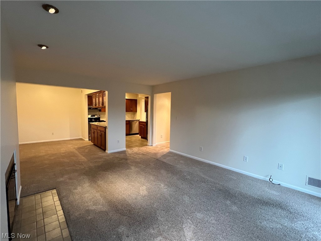 Versailles At Hudson Condo - Residential Lease