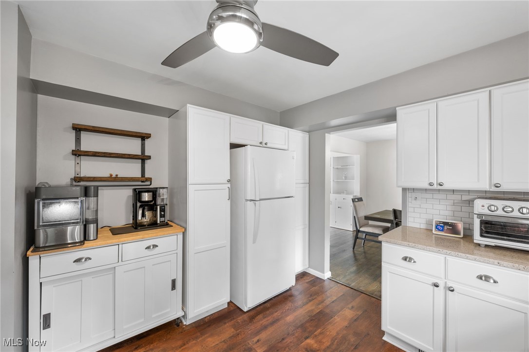 35085 Bainbridge Road, Solon, Ohio image 14