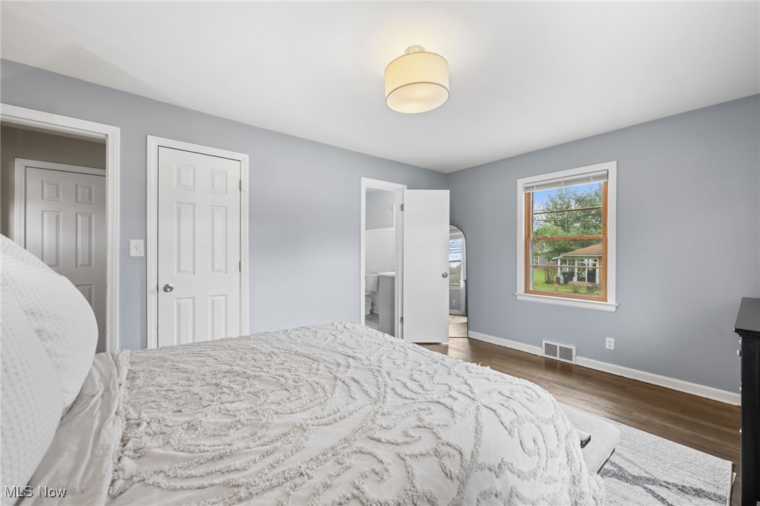 35085 Bainbridge Road, Solon, Ohio image 28
