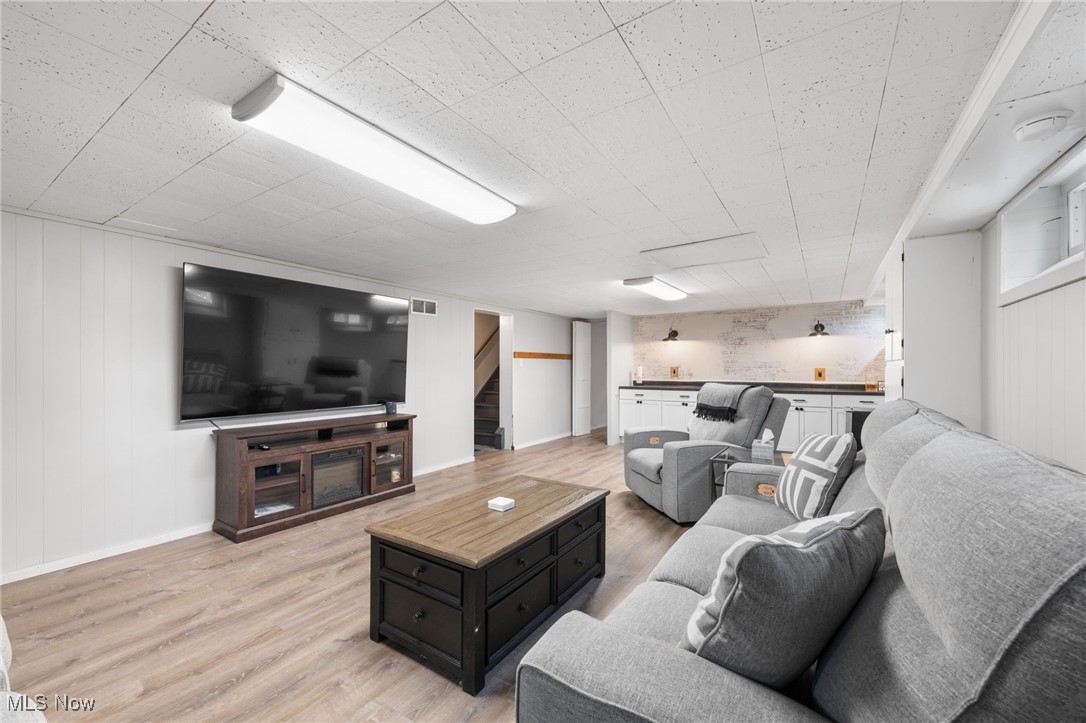 35085 Bainbridge Road, Solon, Ohio image 30